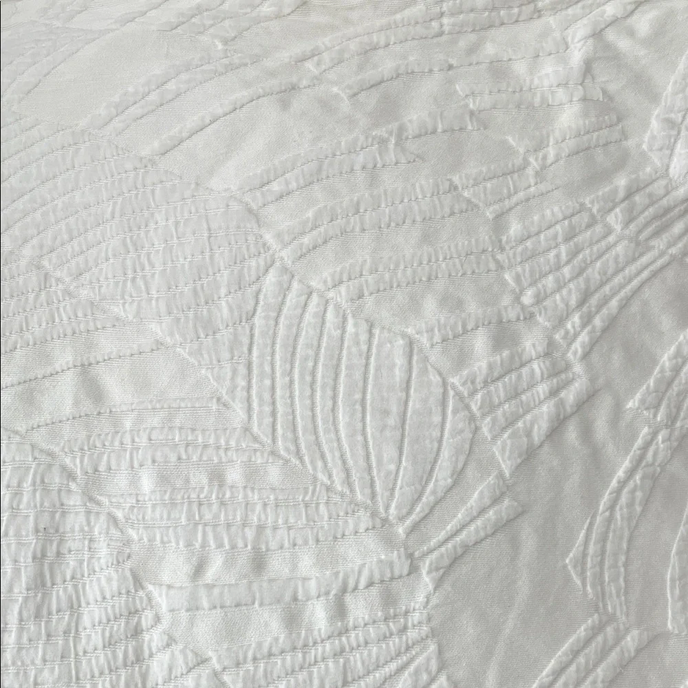 West Elm Silky TENCEL & Cotton Matelasse Rippled King/Cal. King Duvet, White